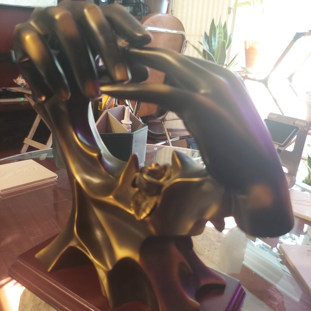 Hands Of Love Bronze Anniversary/Engagement or Wedding Gift Sculpture - Picture 10 of 11